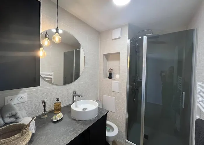 4 Personnes Mer, Piscine, Parking, Tennis, Wifi דירה